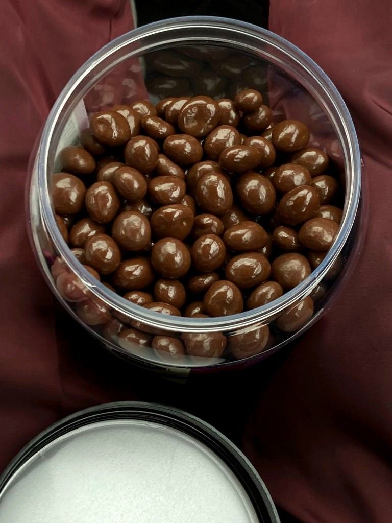 Organic Dark Chocolate Raisins - Image 2